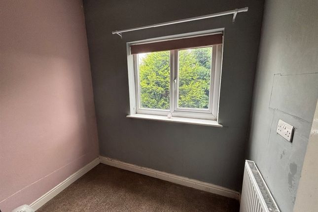 41, Grove Avenue, PONTEFRACT photo 5