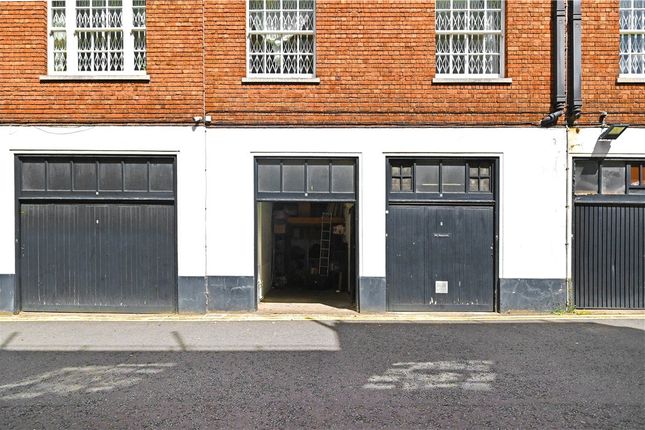 Garage C,, Bryanston Court, Marylebone photo 4