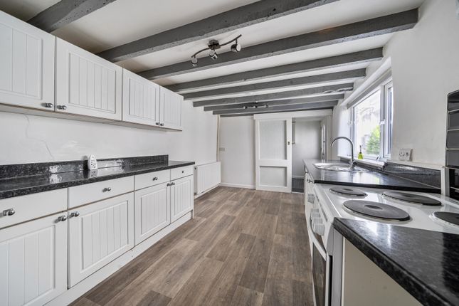 35B, Fore Street, Devon photo 3