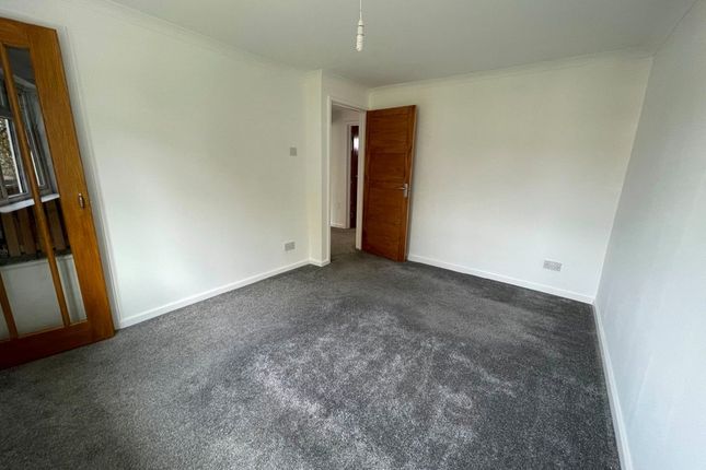 19, Dumyat Avenue, Alloa photo 2