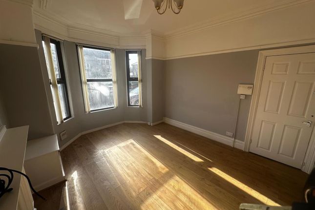 10, Kenworthy Lane, Manchester photo 3
