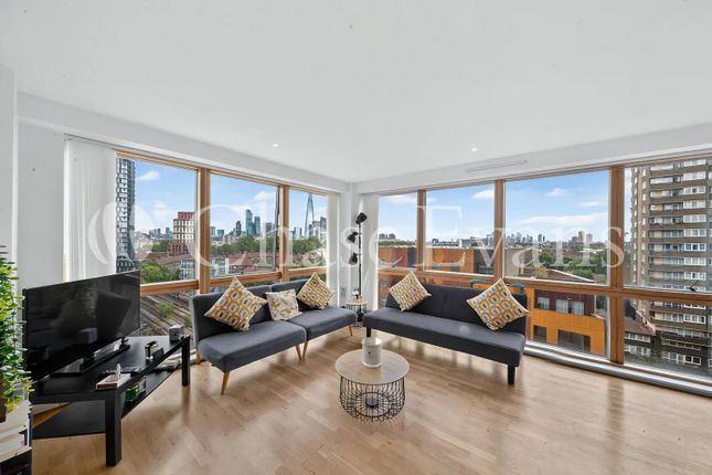2-bed house on Flat 460,, Metro Central Heights, Elephant & Castle, £2,800/mo