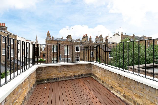 Terraced house for sale in Gloucester Walk, Kensington, London