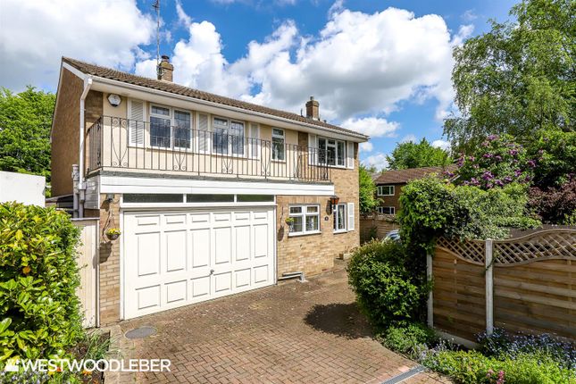 Thumbnail Detached house for sale in Howfield Green, Hoddesdon