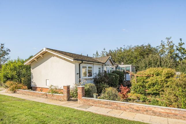 2-bed caravan on 27, Rawlins Park, Avebury, £170,000