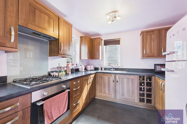 3, Monument Close, Portskewett photo 4