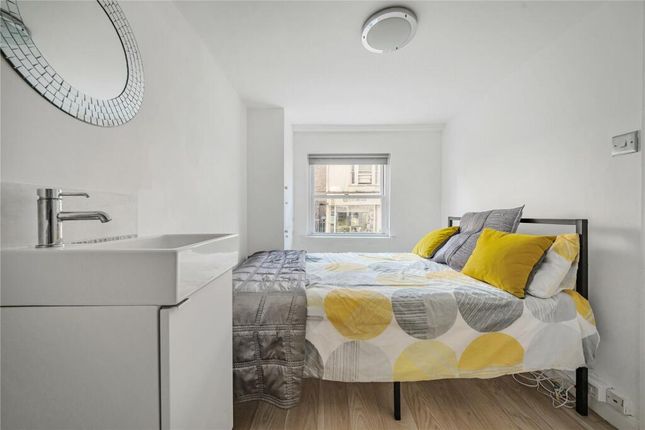 The Cottage, 15b, St. James's Street, BRIGHTON photo 2