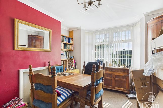 1, Slade Road, Lydney photo 4
