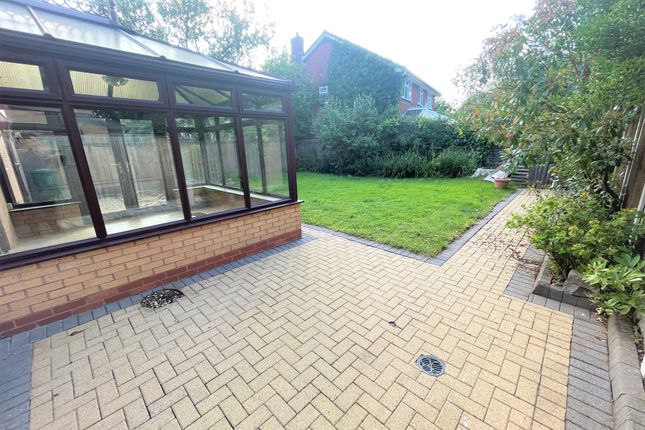 Detached house to rent in Hollington Way, Solihull, Birmingham