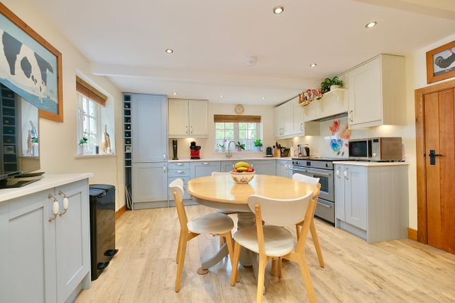 Tulip Cottage, Church Street, Wellingborough photo 2