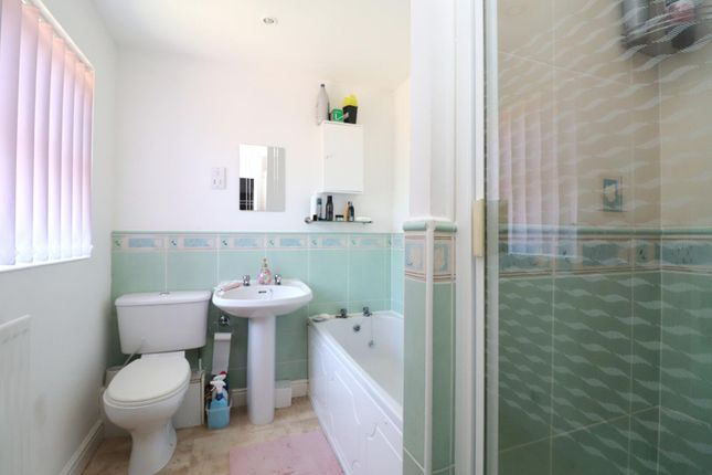 96, Cookson Close, Burnham-On-Sea photo 4