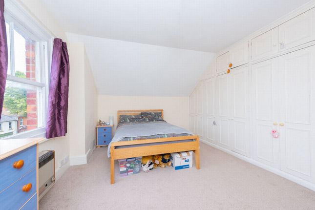 Flat 3 74, Osborne Road, Farnborough photo 4