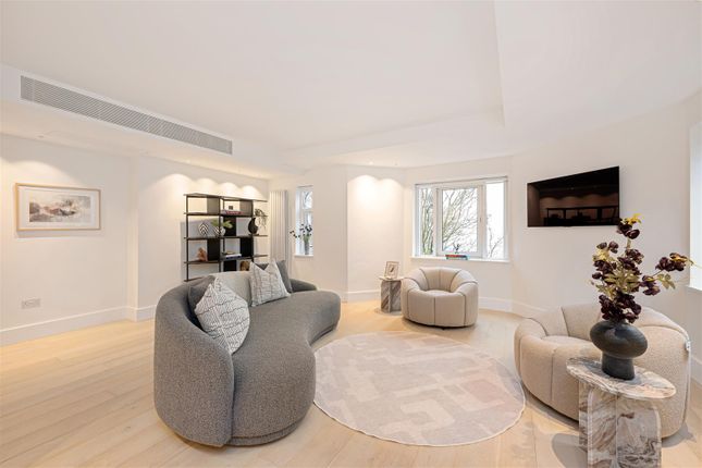 4-bed flat on 7 Parkwood, £2,800,000