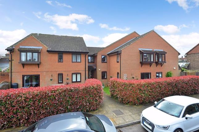 Thumbnail Flat for sale in Eastwood Lodge, Eastwood Road, Bramley, Guildford
