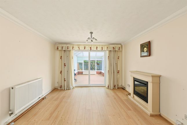 9, Brakynbery, Berkhamsted photo 4