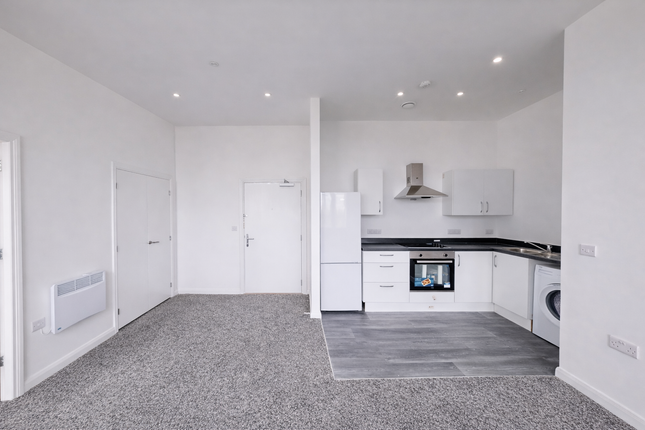2 Bedroom , 4 Matlock Rd, Coventry photo 3