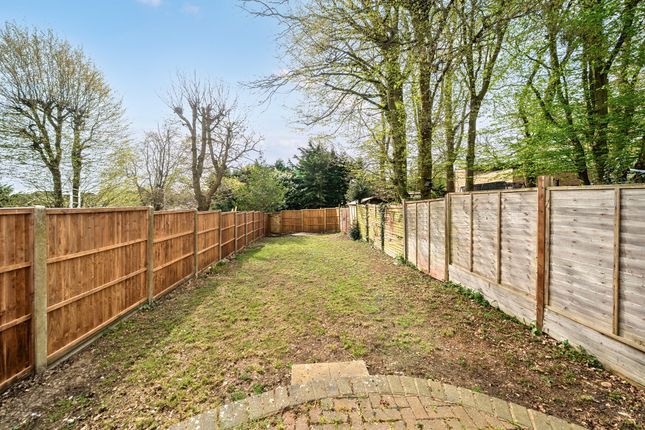 3, Wells Close, Harpenden photo 2