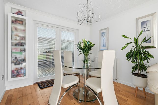 4, Craigridge Place, Dalgety Bay photo 5