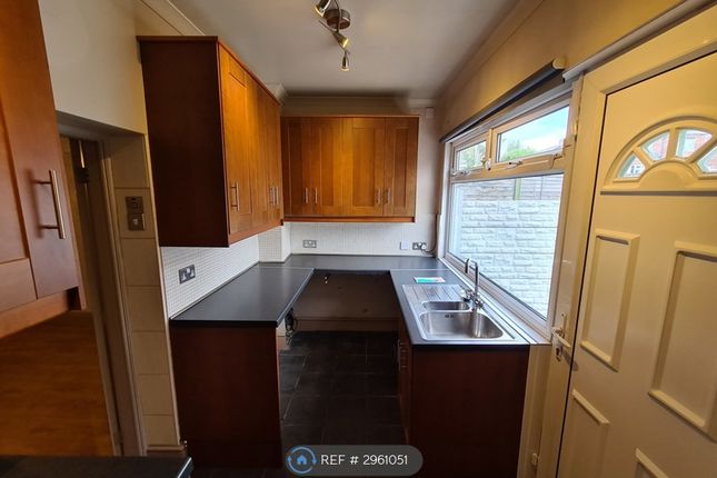 Mossfield Road, Swinton, Manchester photo 5