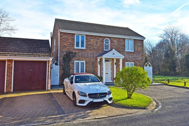 5-bed detached on 8 Thamesgate Close, Richmond, £1,350,000