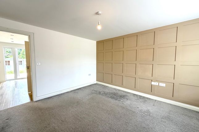 20, Gates Drive, Maidstone photo 3