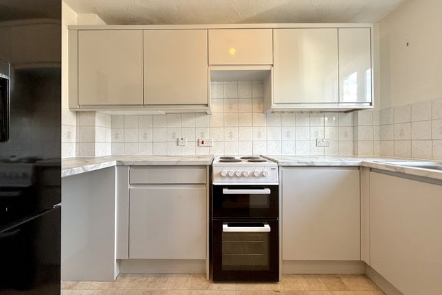3  Windsor Cottages,, Amersham Grove, New Cross photo 2