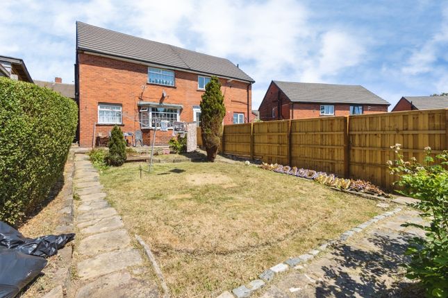 31, Hazel Drive, West Yorkshire photo 4
