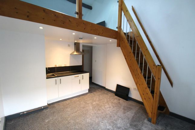 Thumbnail Flat to rent in Burnley Road, Rossendale