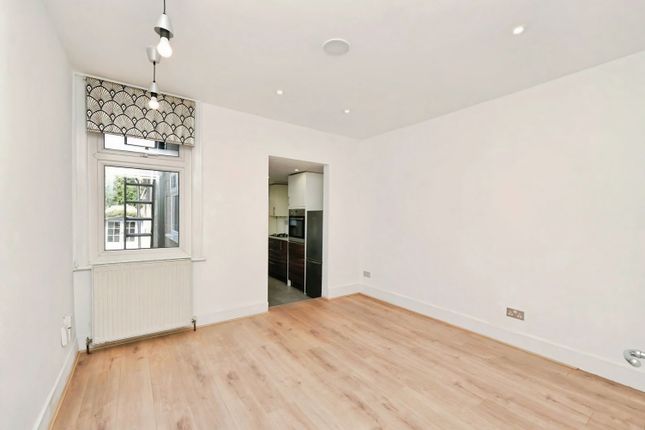 74, Newbury Road, Bromley photo 4