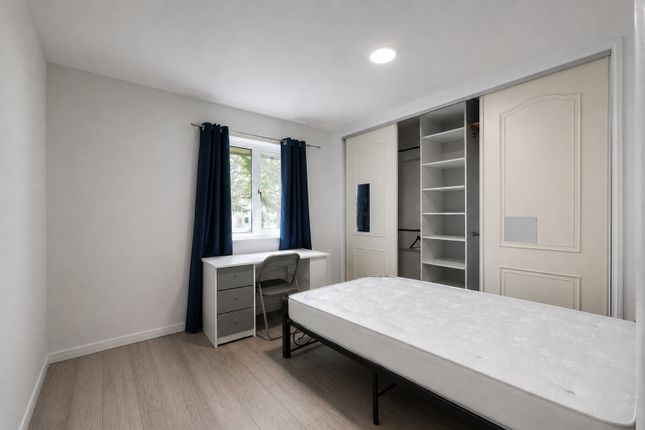 1B Churchill Road, London, Greater London photo 4