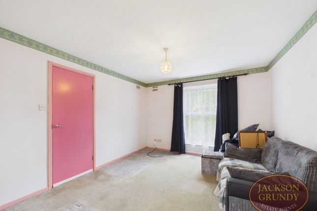 9, Field Rose Square, Northampton photo 3