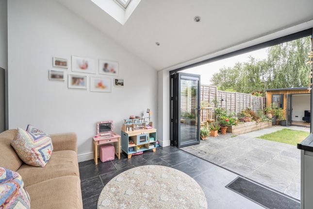 210, Mackenzie Road, Beckenham photo 4