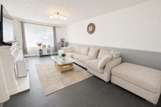26, Maltby Road, Manchester photo 4