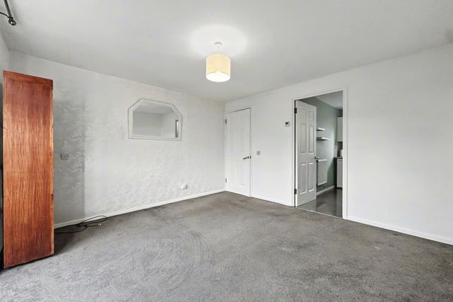 15, Newgate Close, St. Albans photo 4