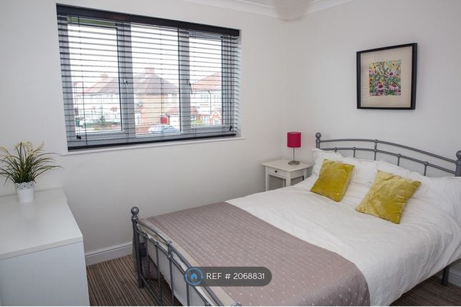 Thumbnail Room to rent in Long Lane, Staines-Upon-Thames