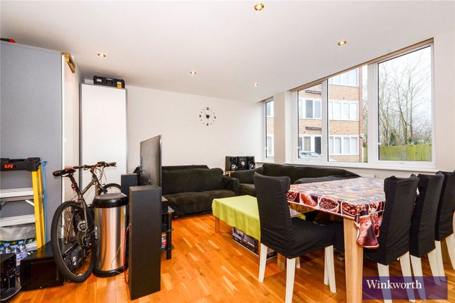 Flat 4 Baldwin House, 2, Gayton Road, Harrow photo 2