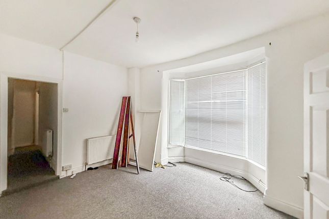 101,Flat 2, Boulevard, Hull photo 4