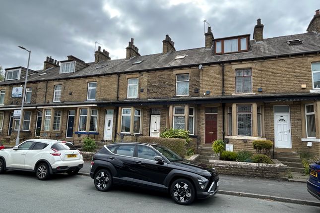 13, Lister Avenue, Bradford photo 2
