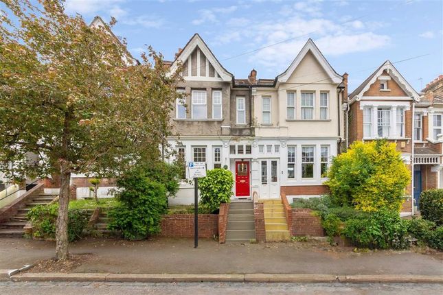 Thumbnail Flat to rent in Eastcombe Avenue, London