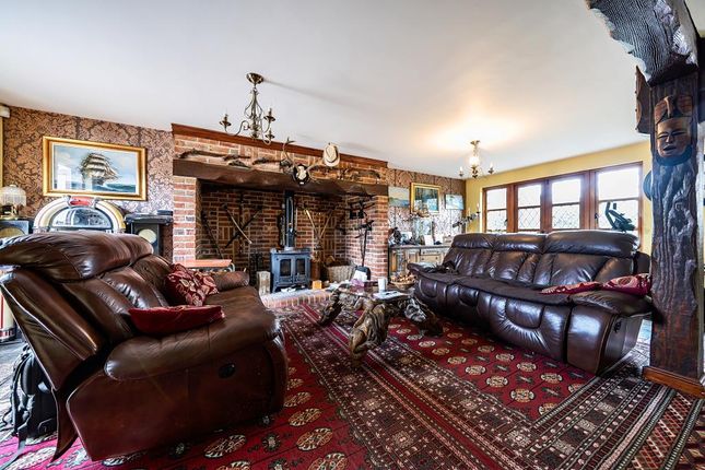 THE LAURELS, Brimpton Lane, Brimpton, Reading photo 3
