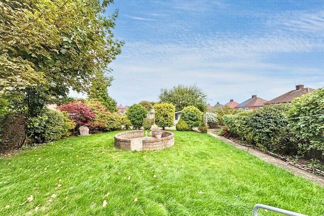 16, Frederick Avenue, Kirkby In Ashfield photo 4