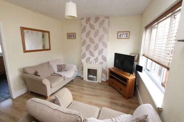 20, Helene Grove, Grimsby photo 3