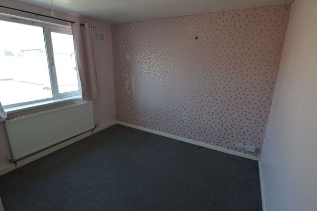 152 Heneage Road, Grimsby photo 4