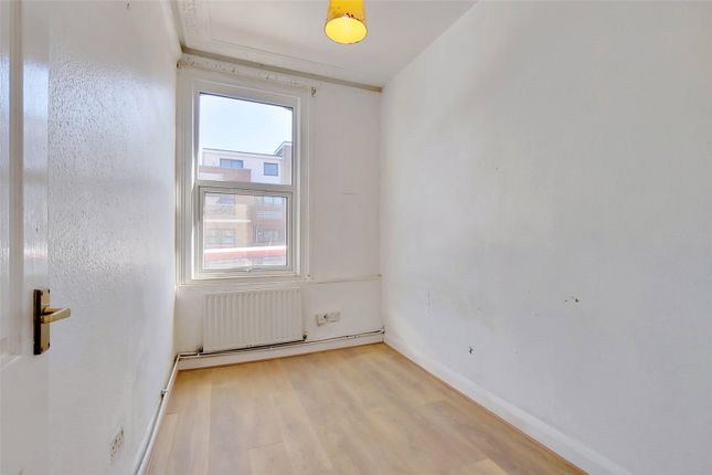 Flat for sale in Norwood Road, West Norwood