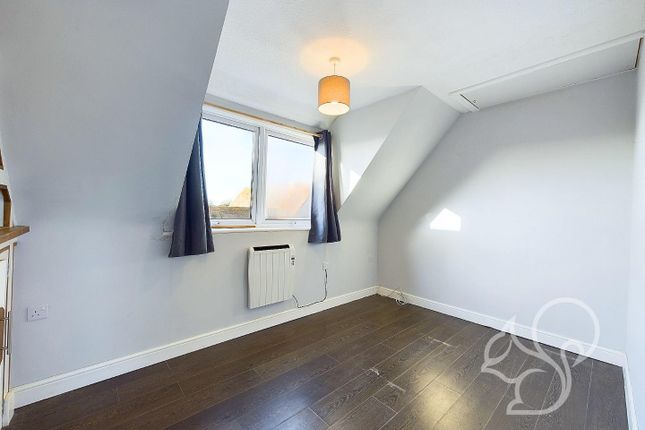 Flat 28, Charleston Court, Seaview Avenue, West Mersea photo 4