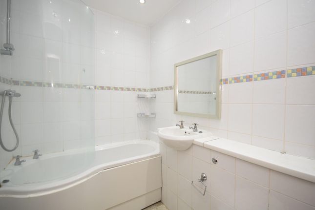 Flat 10, 12, Henry Bird Way, Northampton photo 4