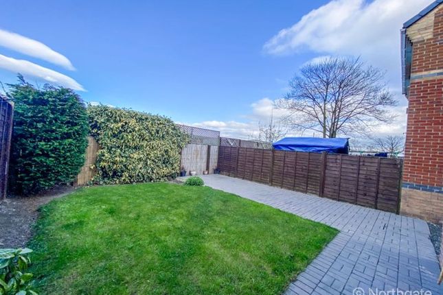 20 Leeholme Gardens, Billingham photo 4