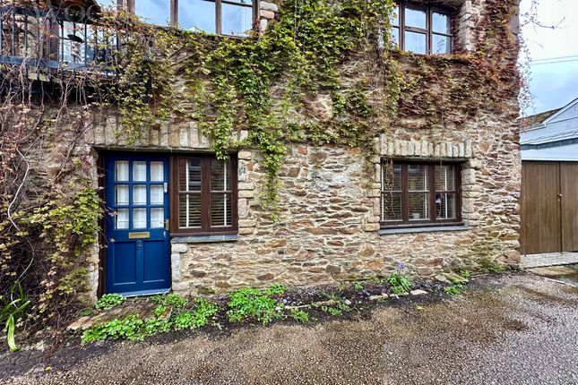 Thumbnail Flat for sale in Victoria Street, Totnes