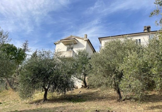 Thumbnail Detached house for sale in Teramo, Montefino, Abruzzo, Te64030