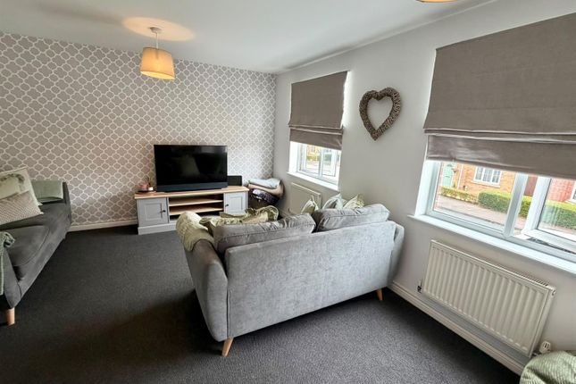 45, Waggoners Way, Hereford photo 2